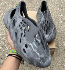 adidas Yeezy Foam RNR MX Granite (IE4931) | SneakerClassics