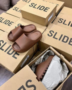 adidas Yeezy Slide Flax (FZ5896) | SneakerClassics