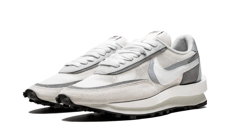 Nike LD Waffle sacai Summit White (BV0073-100) | SneakerClassics