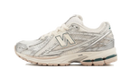 New Balance 1906R Silver Metallic Sea Salt (M1906REE) | SneakerClassics