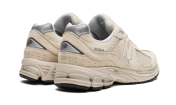 New Balance 2002R Bone Light Aluminum (ML2002RE) | SneakerClassics