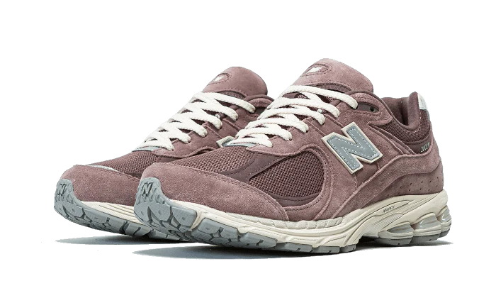 New Balance 2002R Black Fig (M2002RHD) | SneakerClassics