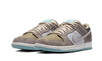 Nike SB Dunk Low Big Money Savings (FZ3129-200) | SneakerClassics