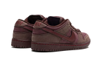 Nike SB Dunk Low City of Love Burgundy Crush (FN0619-600) | SneakerClassics