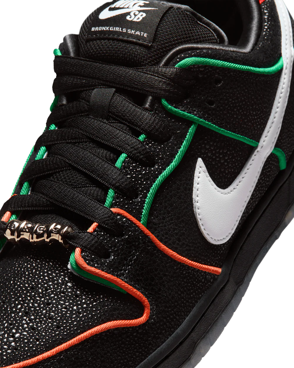 Nike SB Dunk Low Bronx Girls Skate (HV1664-001) | SneakerClassics