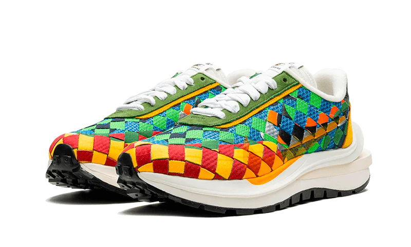 Nike LD Waffle sacai Green Gusto (BV0073-300) | SneakerClassics