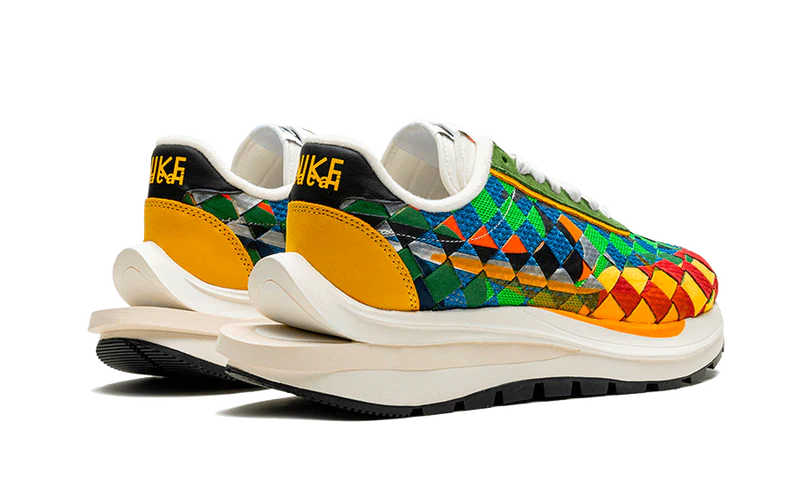 Nike LD Waffle sacai Green Gusto (BV0073-300) | SneakerClassics