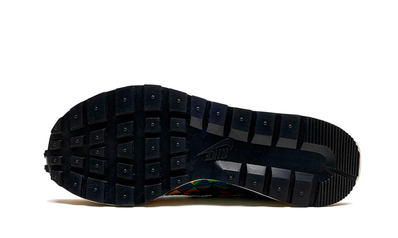Nike LD Waffle sacai Green Gusto (BV0073-300) | SneakerClassics