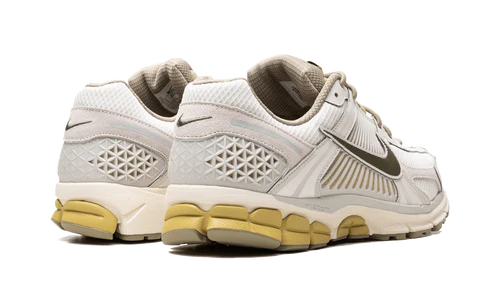 Nike Zoom Vomero 5 SP Light Bone Neutral Olive (FV0397-001) | SneakerClassics