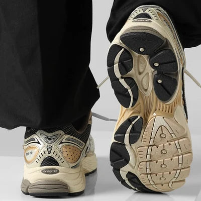 Saucony ProGrid Omni 9 Gold (S70739) | SneakerClassics