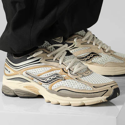 Saucony ProGrid Omni 9 Gold (S70739) | SneakerClassics