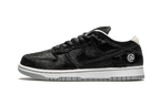 Nike SB Dunk Low Elite Medicom Bearbrick (877063-002) | SneakerClassics