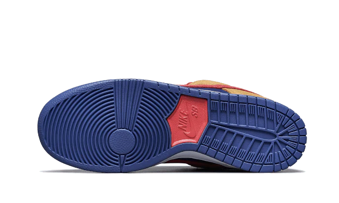 Nike SB Dunk Low Reverse Papa Bear (BQ6817-700) | SneakerClassics