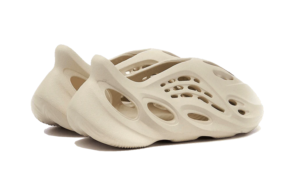 adidas Yeezy Foam RNNR Sand (FY4567) | SneakerClassics