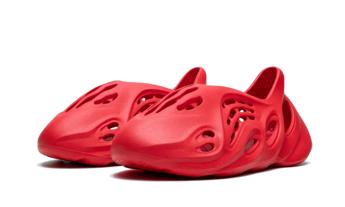 adidas Yeezy Foam RNNR Vermillion (GW3355) | SneakerClassics
