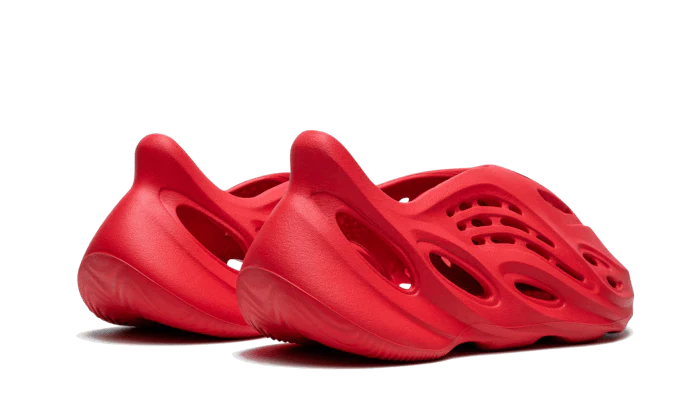 adidas Yeezy Foam RNNR Vermillion (GW3355) | SneakerClassics